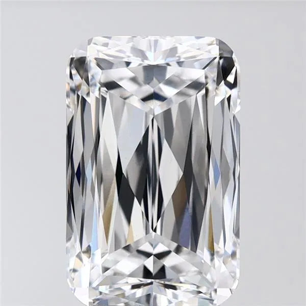 4.11ct Cushion modified Lab Grown Diamond (Colour E, Clarity VVS2, IGI Certified)