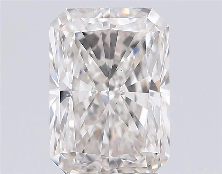 3.51ct Radiant Lab Grown Diamond (Colour G, Clarity VS2, IGI Certified)
