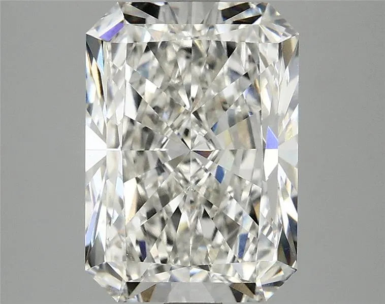3.80ct Radiant Lab Grown Diamond (Colour G, Clarity VVS2, IGI Certified)