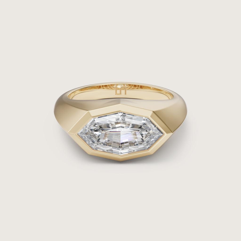 Avante Dutch Marquise Bezel Ring | Lindelli