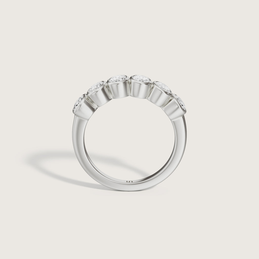 Ellipse Ring | Bezel Set Diamond