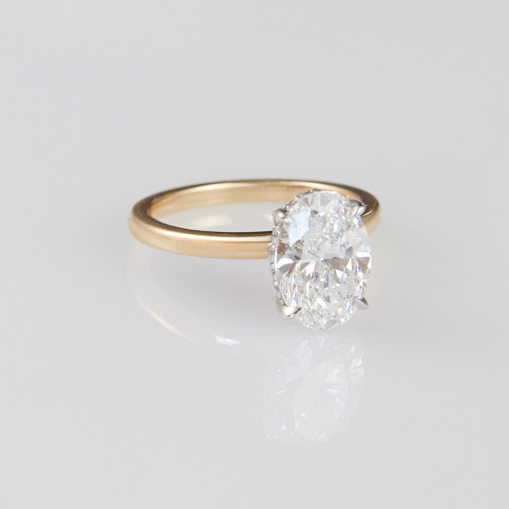 Bianca_Oval_Hidden_Halo_Diamond_Yellow_Gold_White_Gold