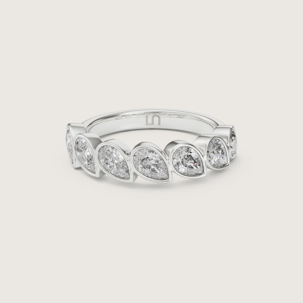 Cadre_Pear_Bezel_White_Gold_Platinum 