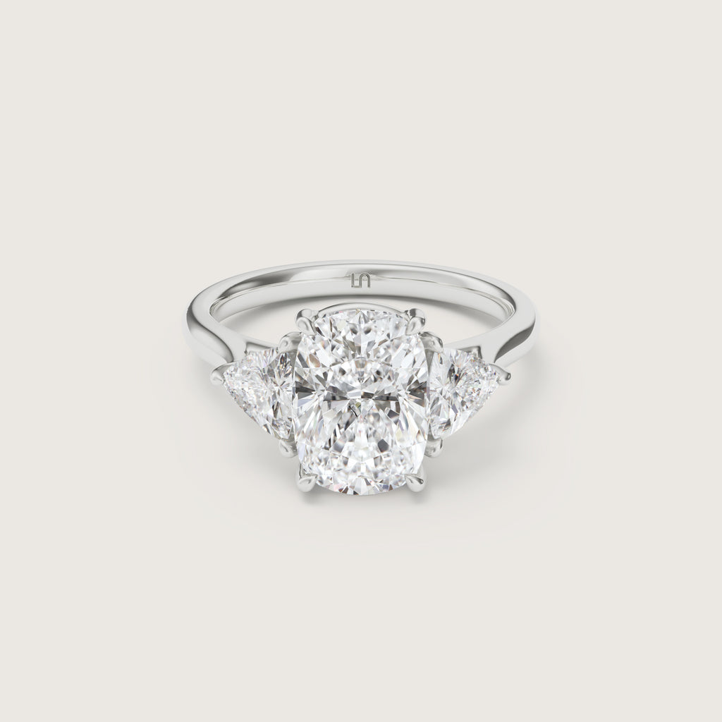 Lola_Cushion_Trilliant_Trilogy_Ring_LINDELLI_White_Gold_Platinum 
