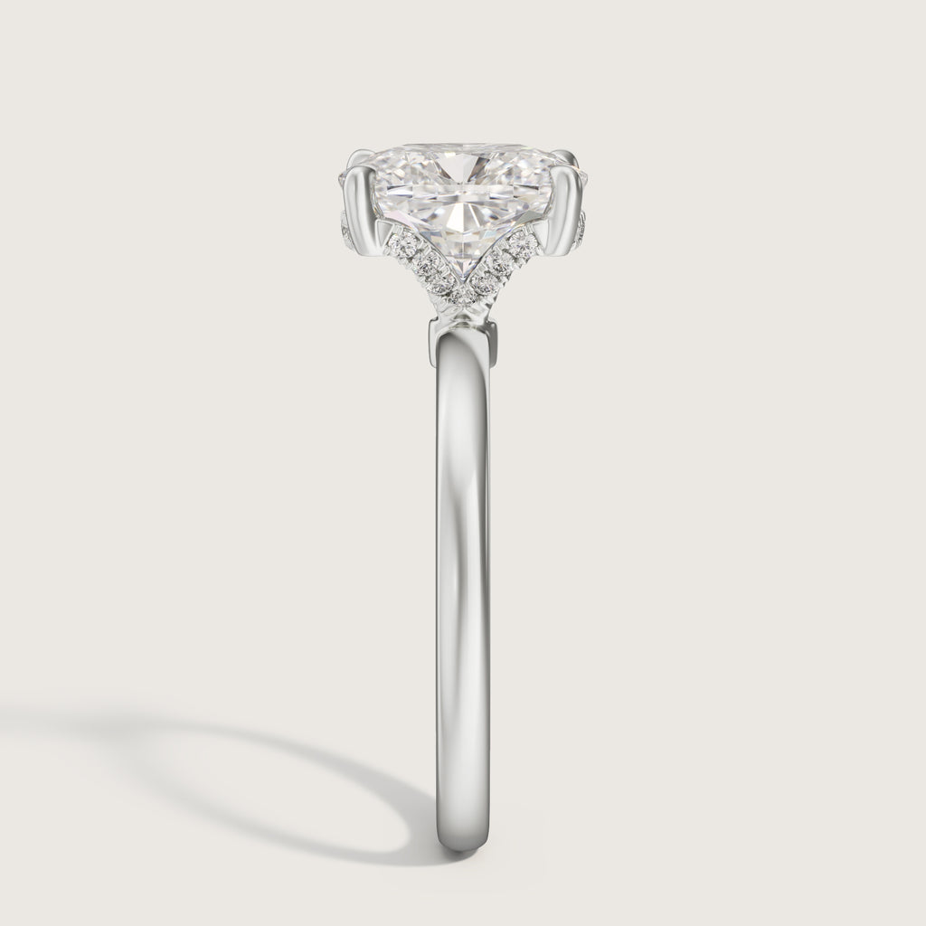 Lido_Solitaire_White_Gold_Platinum_Cushion