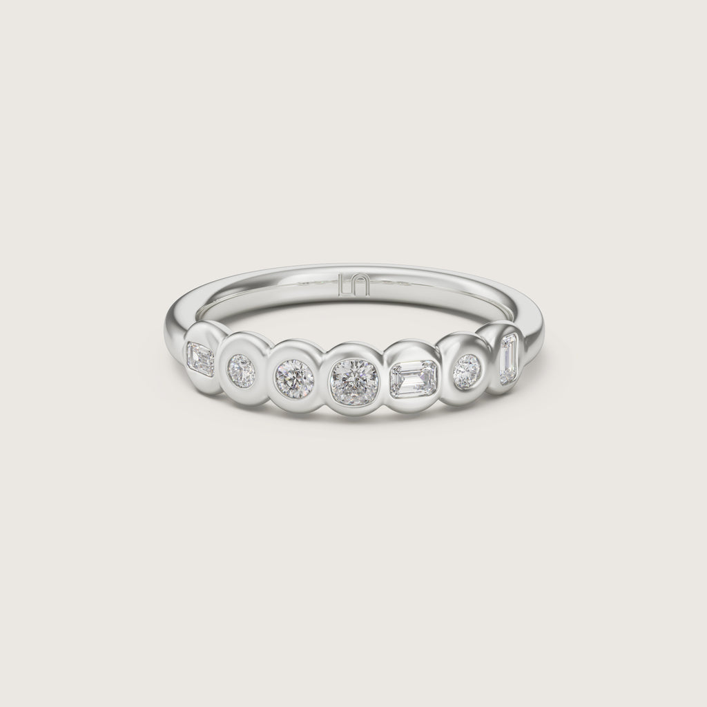 Forma_Mini_Ring_Diamond_White_Gold_Flat_Platinum