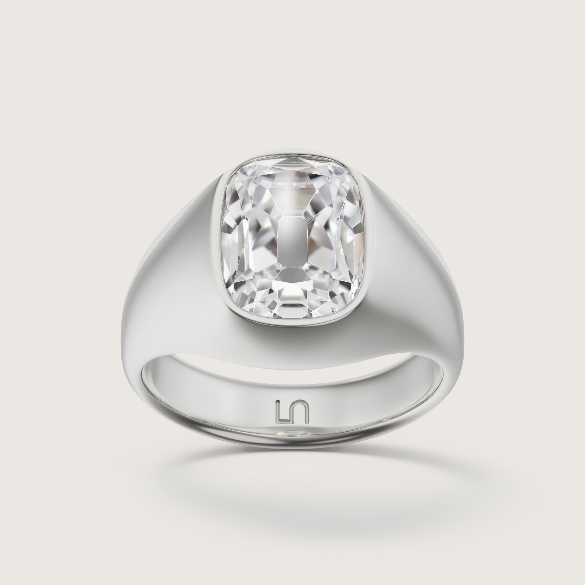 Heritage_Signet_OMC_White_Gold