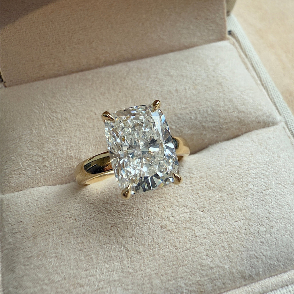 Cinch - 4.15 Carat Elongated Cushion Solitaire