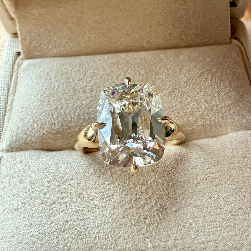 LINDELLI_Interval_Antique_Cut_8_Carat_Yellow_Gold 