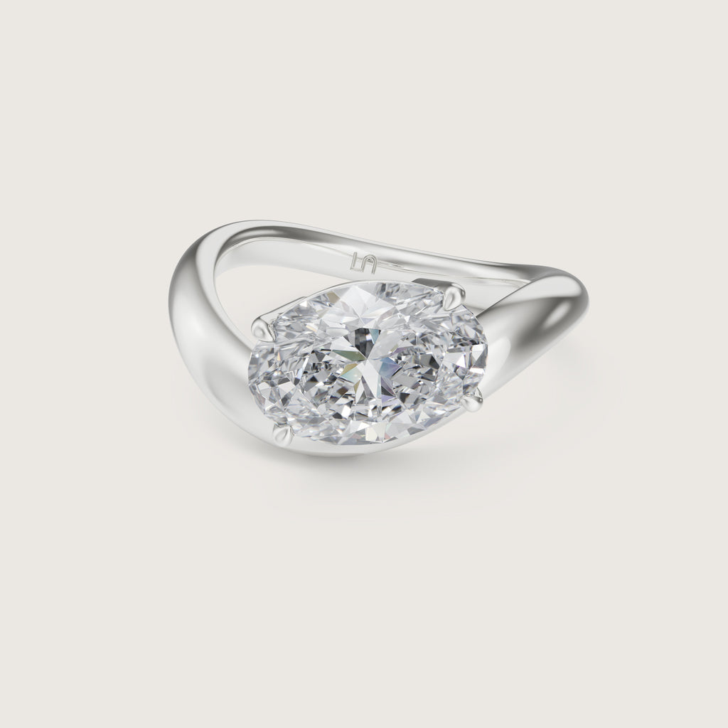 Lilia_Oval_Ring_White_Gold_Platinum_Flat