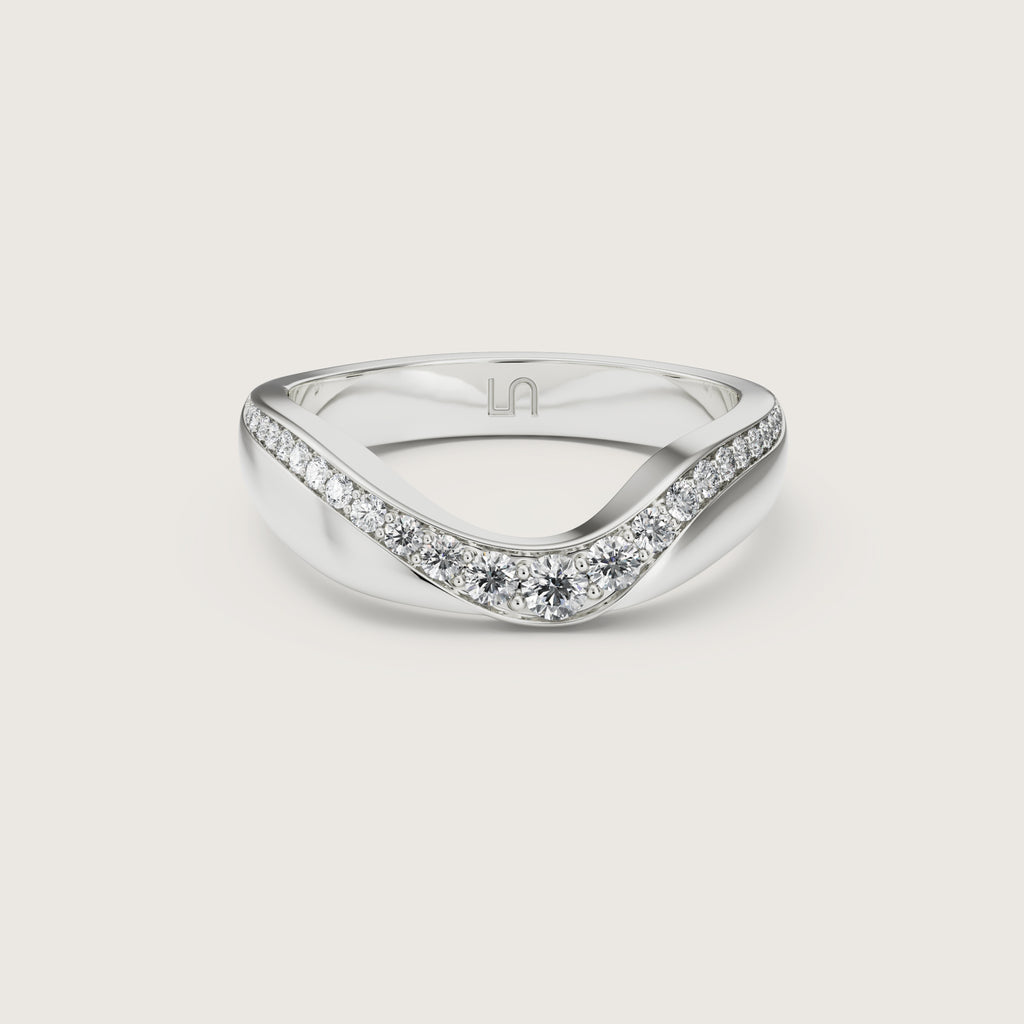 Melt Curved Diamond Band