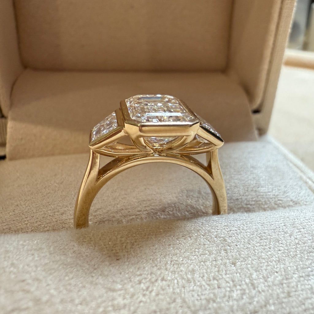 Miller_Bezel_Trilogu_Yellow_Gold_white_Gold_Platinum 