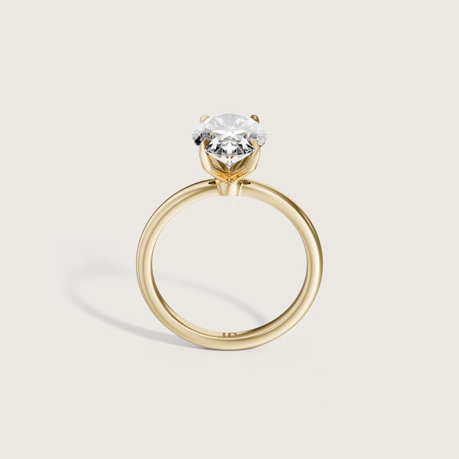 Icon Oval 4 Claw Diamond Solitaire Ring