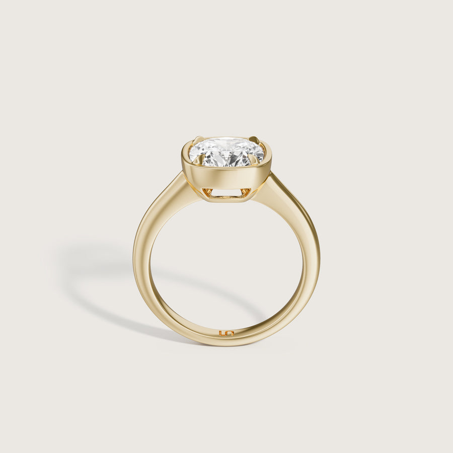 Edie bezel cushion diamond solitaire Lindelli  Yellow Gold 